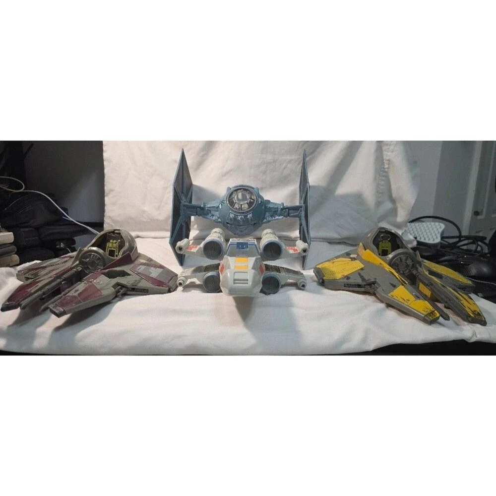 Star Wars Vehicle Lot TIE Fighter Y-Wing Jedi Starfighters Parts Loose Vehicles